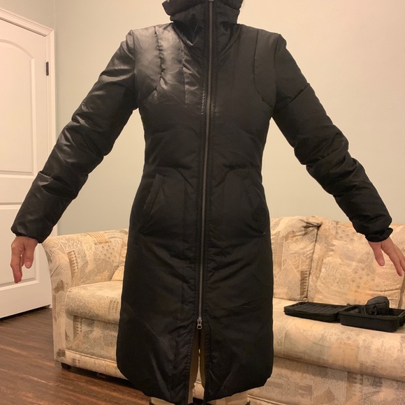 Black winter coat - - Picture 3 of 4